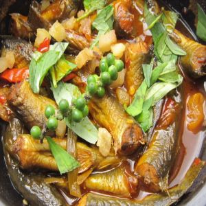 Stewed Mudskipper with Caramel Sauce