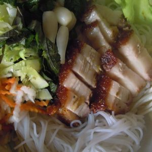 Grilled pork served with fresh noodles